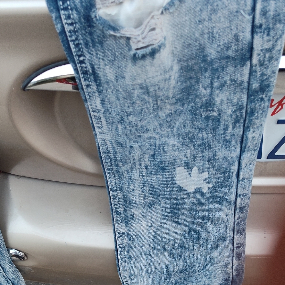 TRUE ROCK Light Blue Distressed Jeans - Picture 6 of 9